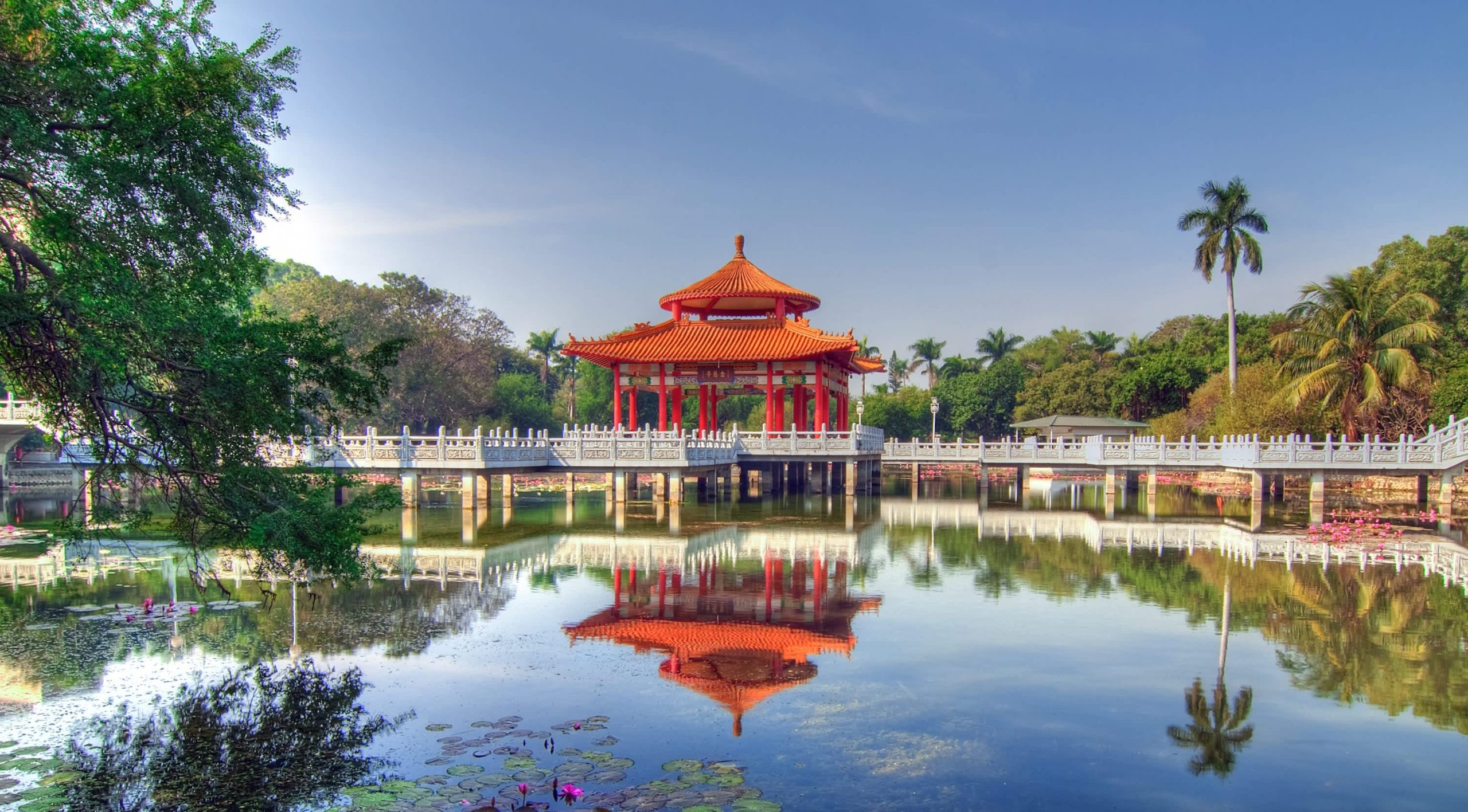 Tainan 1 台南古蹟之旅:安平古堡與赤崁樓歷史巡禮,必遊景點美食推薦